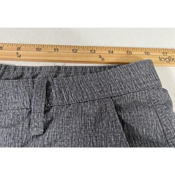 MAGELLAN Outdoor men's gray cargo shorts sz 30 side & back pockets, water repell - Picture 5 of 9